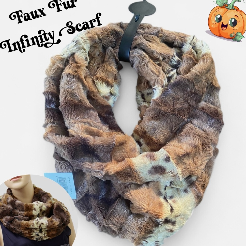🌸Faux Fur Infinity Scarf NWT Animal Print